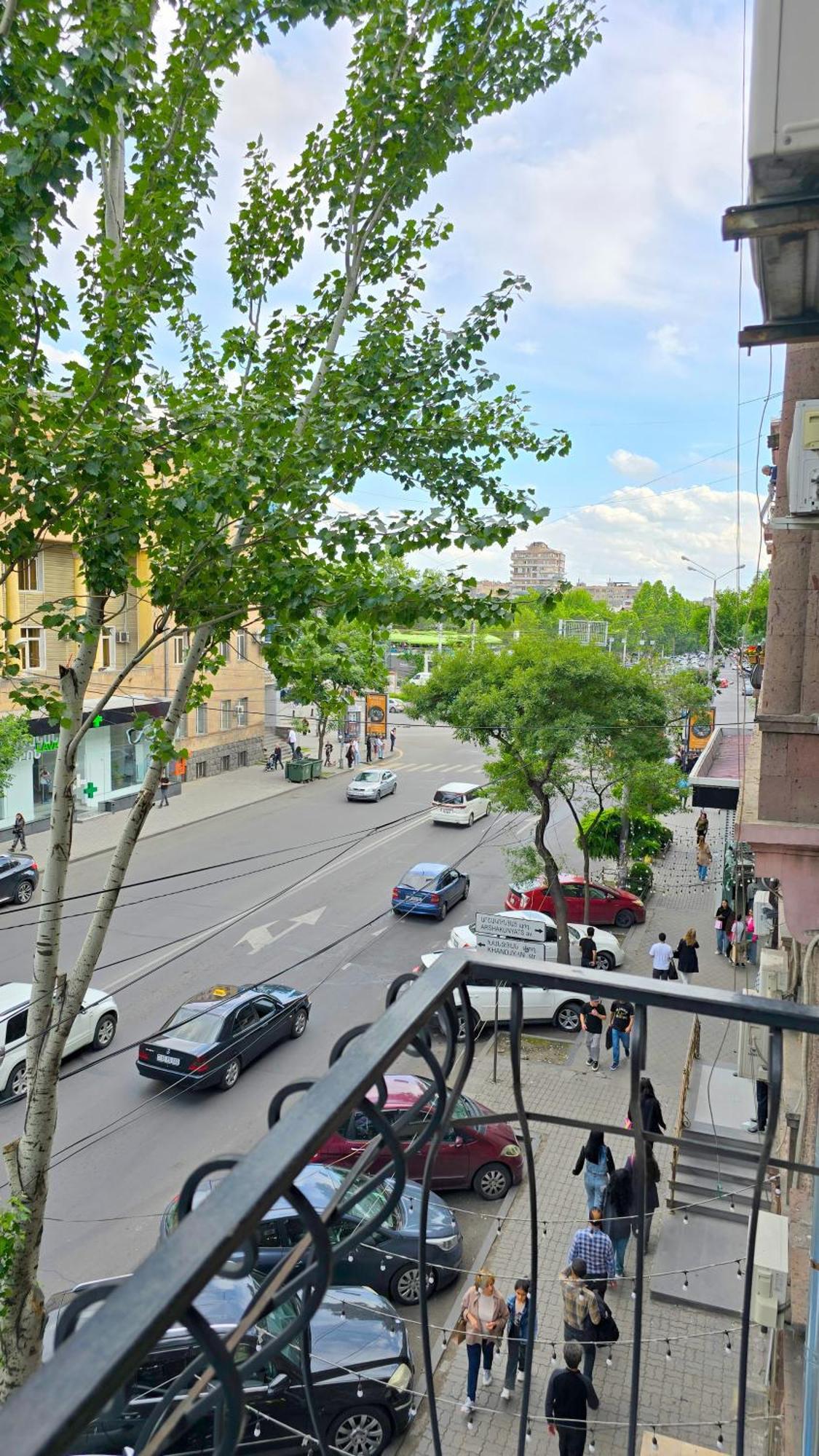 Прекрасная 4-Ех Комнатная Квартира В Самом Центре Erivan Exterior foto